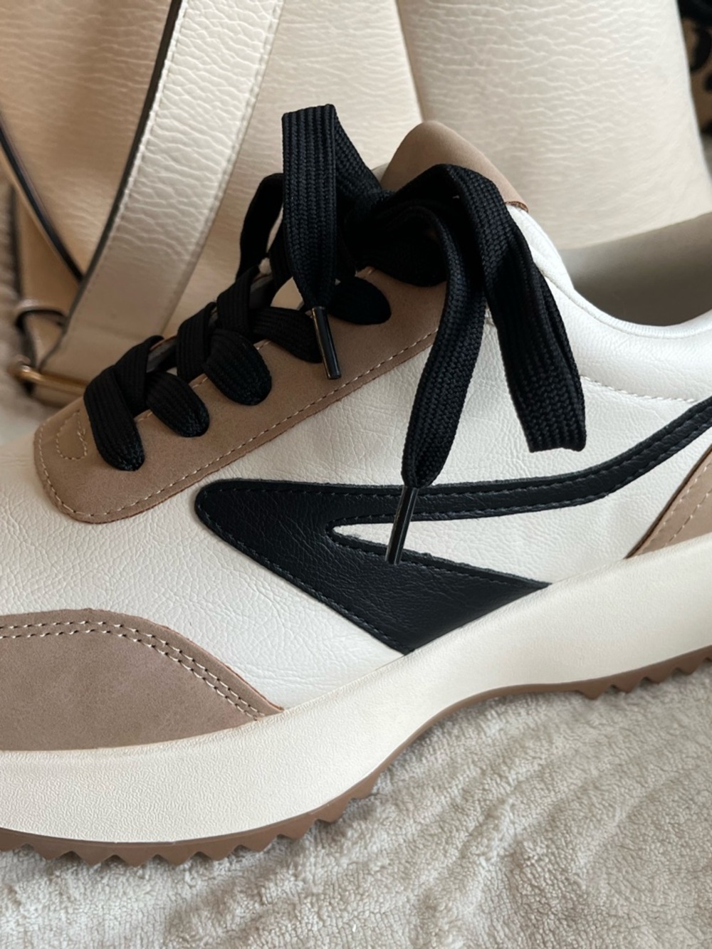 Women’s Casual Lace-Up Sneakers in White, Black & Tan